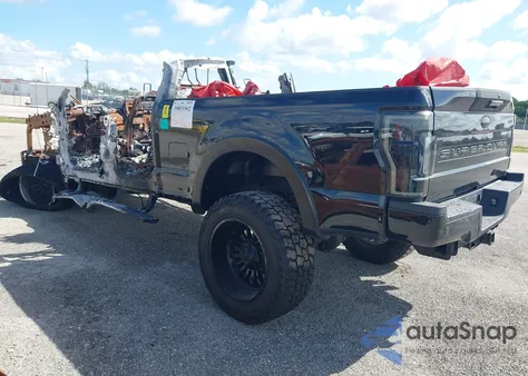 2022 Ford F-250 Lariat z USA, uszkodzony, nr VIN 1FT7W2BT2NEE76745